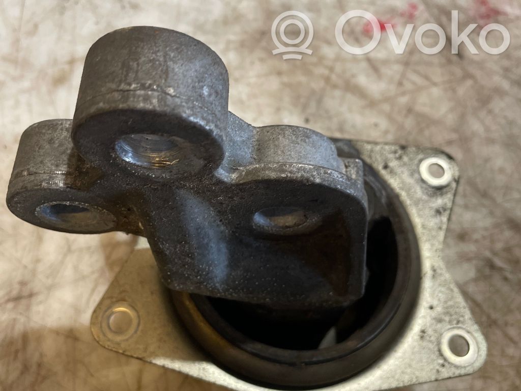 Opel Signum Engine mount bracket 