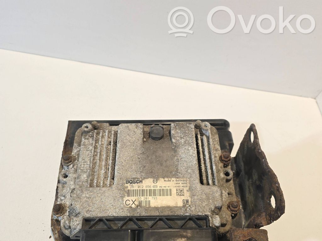 Opel Astra H Engine control unit/module 