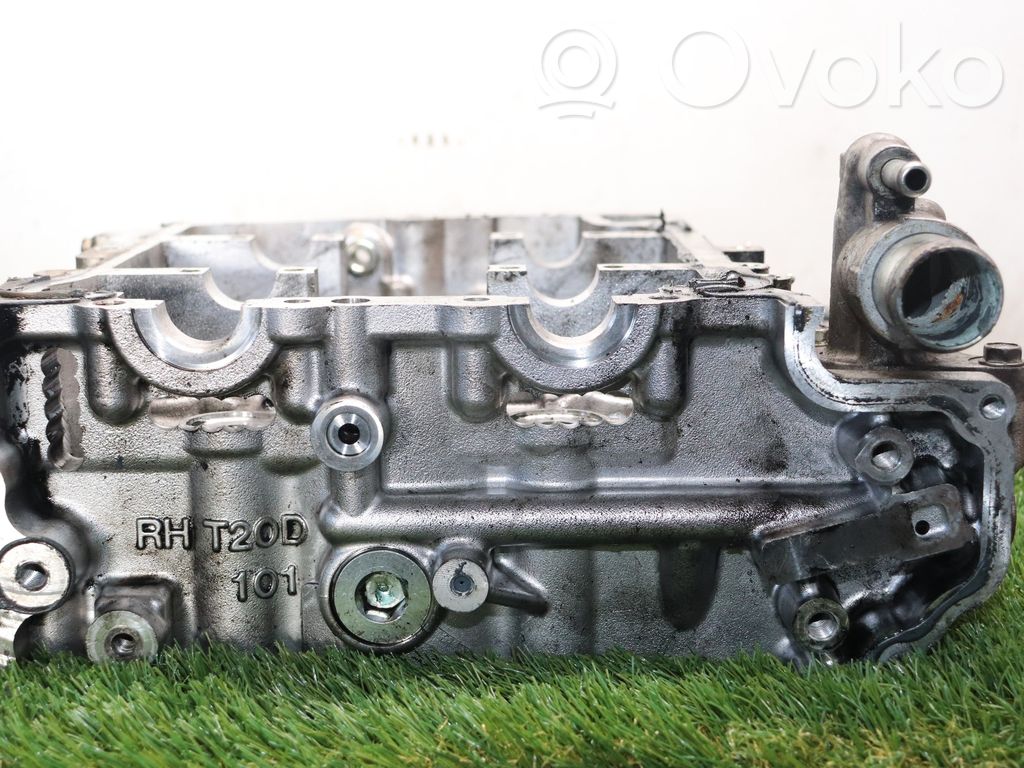 Engine head   RHT20D