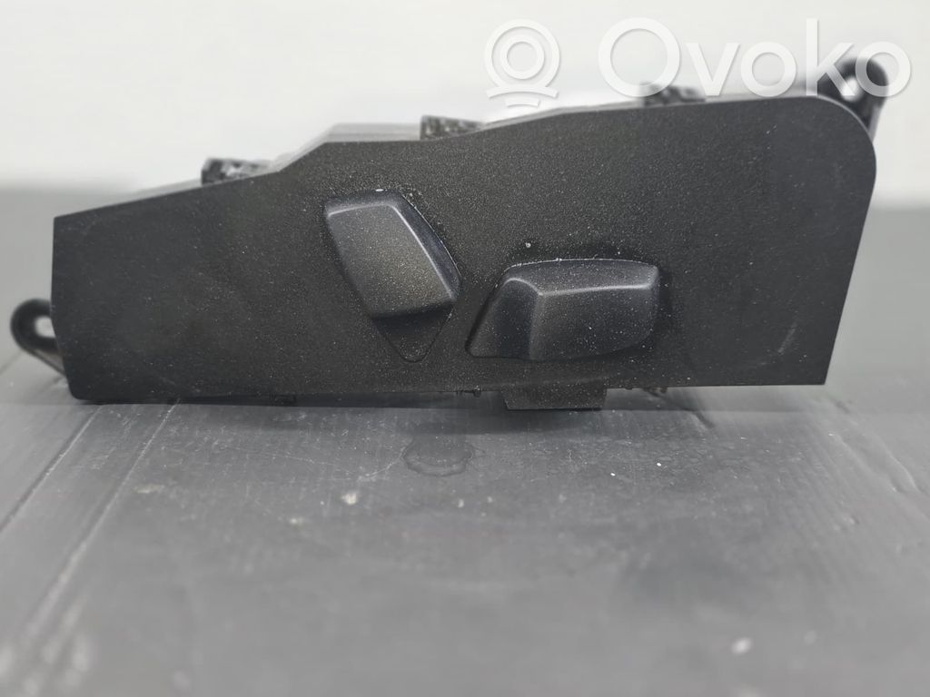 BMW X5 G05 Seat memory switch 