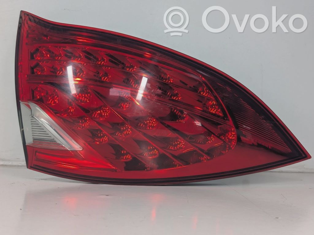 Porsche Cayenne (92A) Lampă spate în caroserie 
