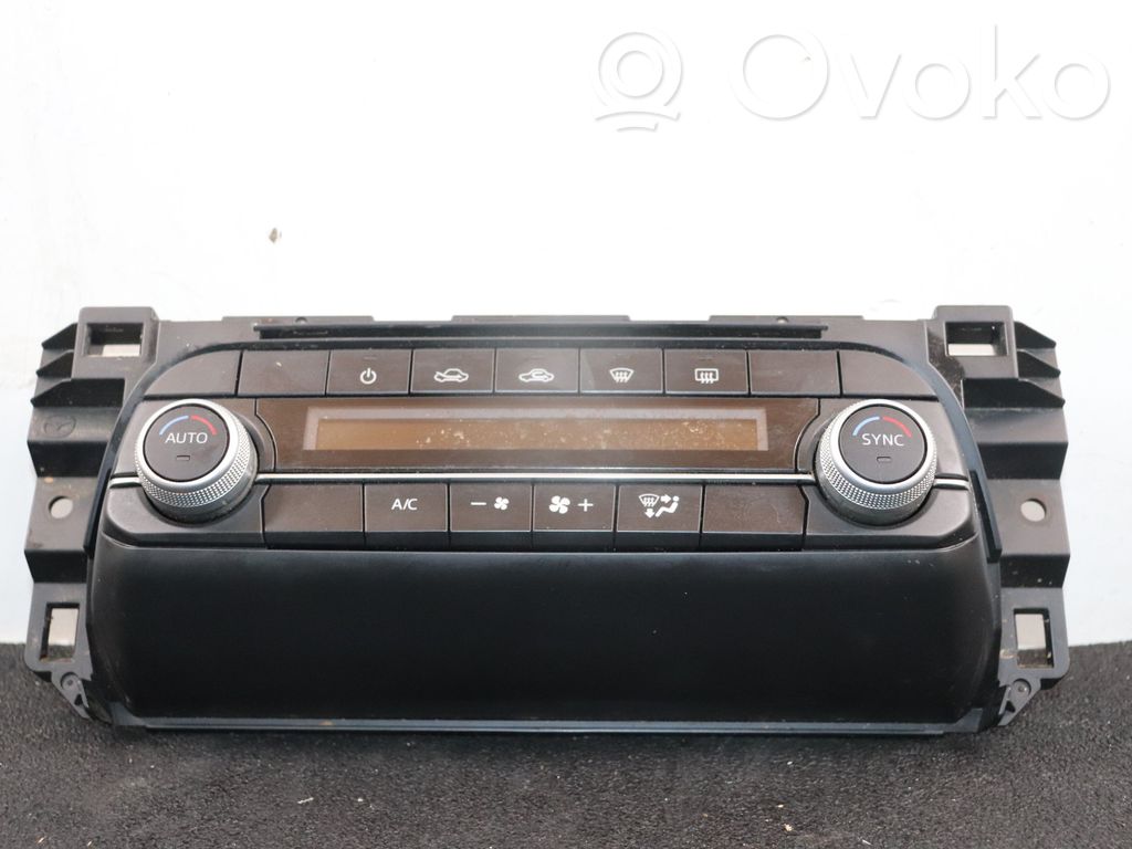 Climate control unit   KN4V61190A