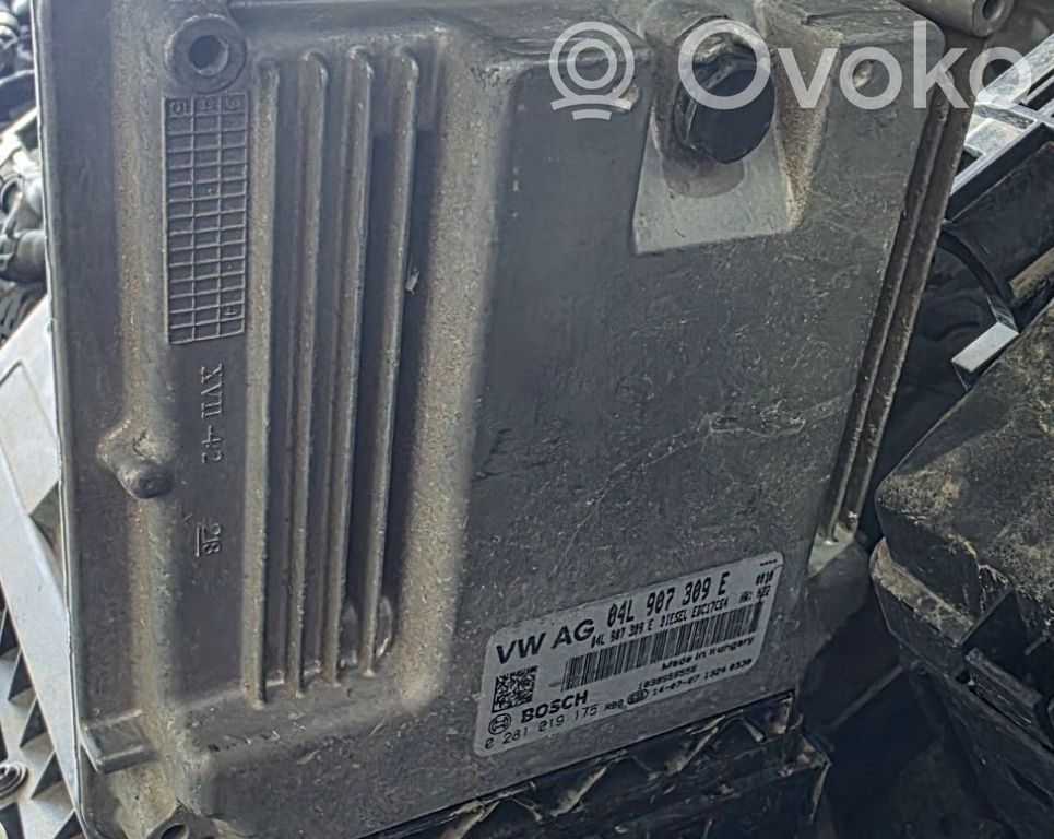 Volkswagen Golf VII Engine control unit/module 