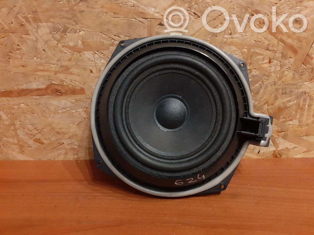 BMW 3 E90 E91 Subwoofer 