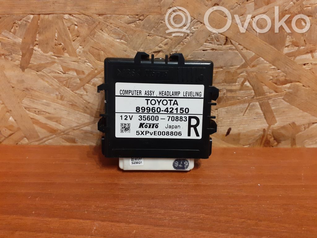 Toyota RAV 4 (XA40) Light module LCM 