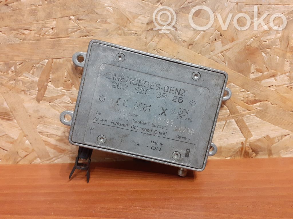 Mercedes-Benz C W203 Antenos stiprintuvas 