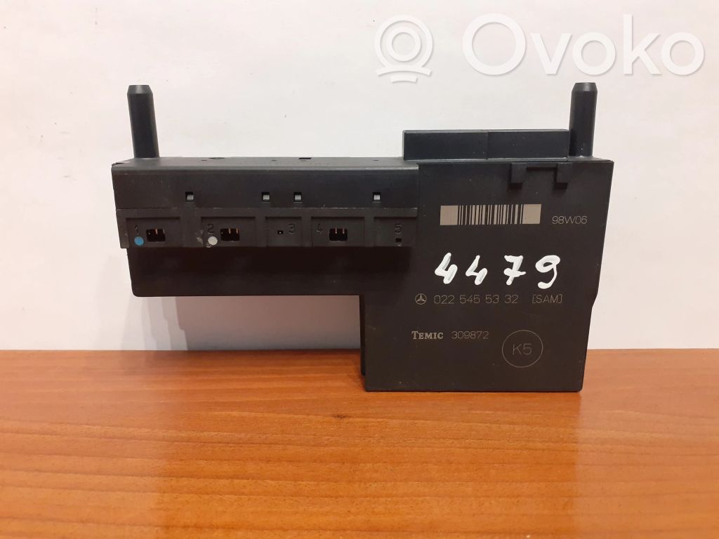 Mercedes-Benz E W210 Drošinātāju bloks 
