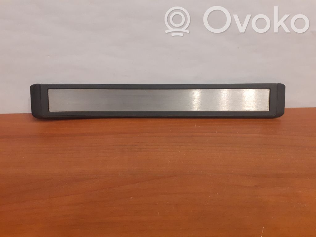 Mercedes-Benz E W211 Side skirt rear trim 