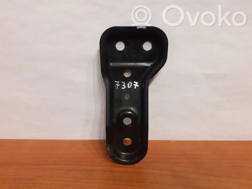 Volkswagen Golf VII Other engine bay part 