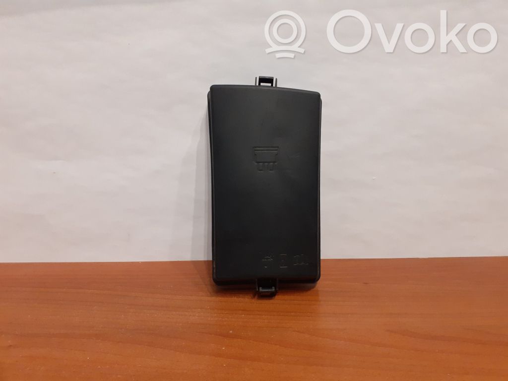Skoda Kodiaq Fuse box cover 