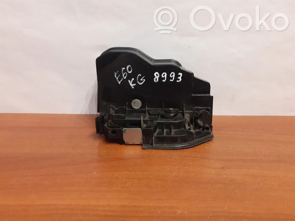 Rear door lock   7202147,8993