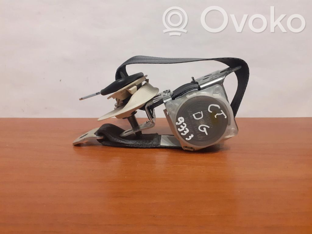 Lexus CT 200H Rear seatbelt 