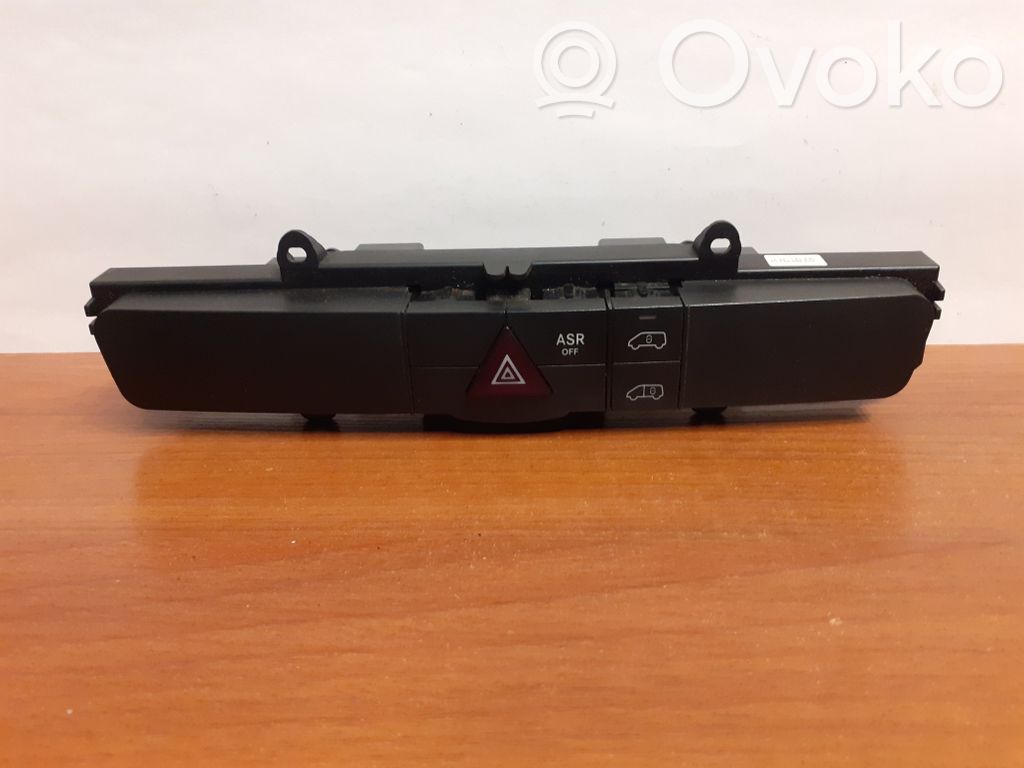 Mercedes-Benz Sprinter W906 Interruttore luci di emergenza 