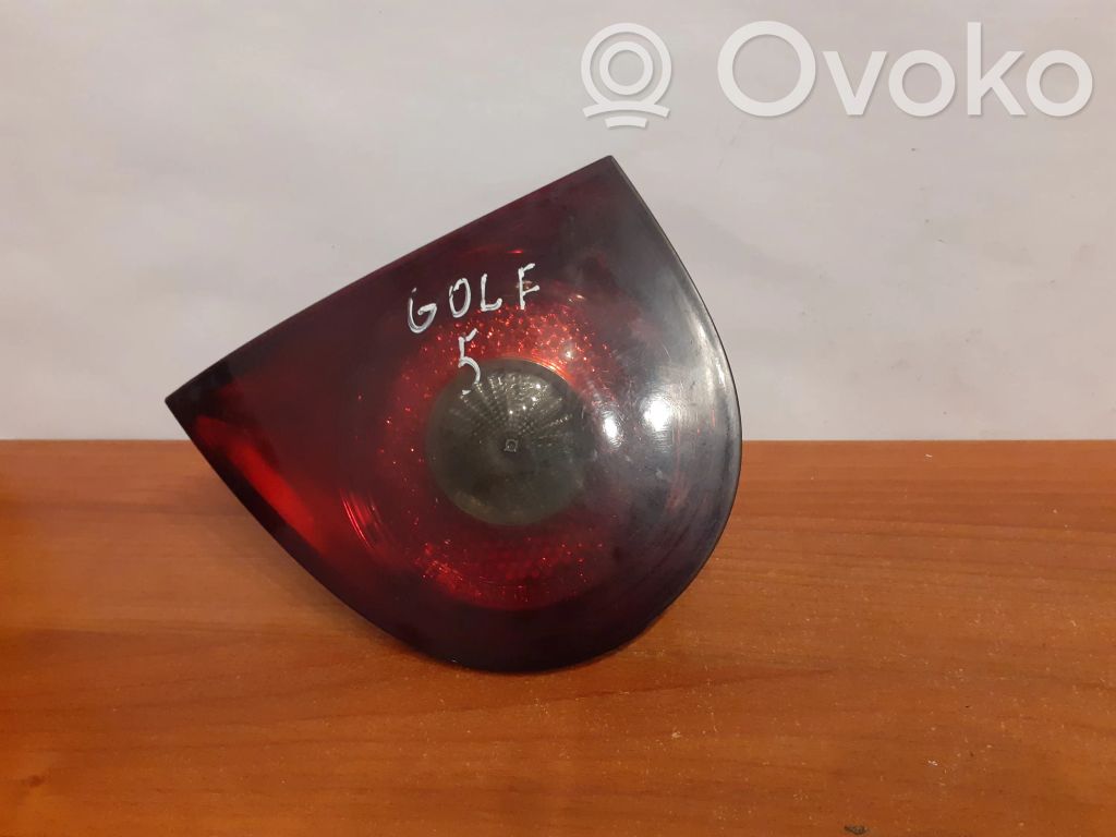 Volkswagen Golf V Lampy tylnej klapy bagażnika 