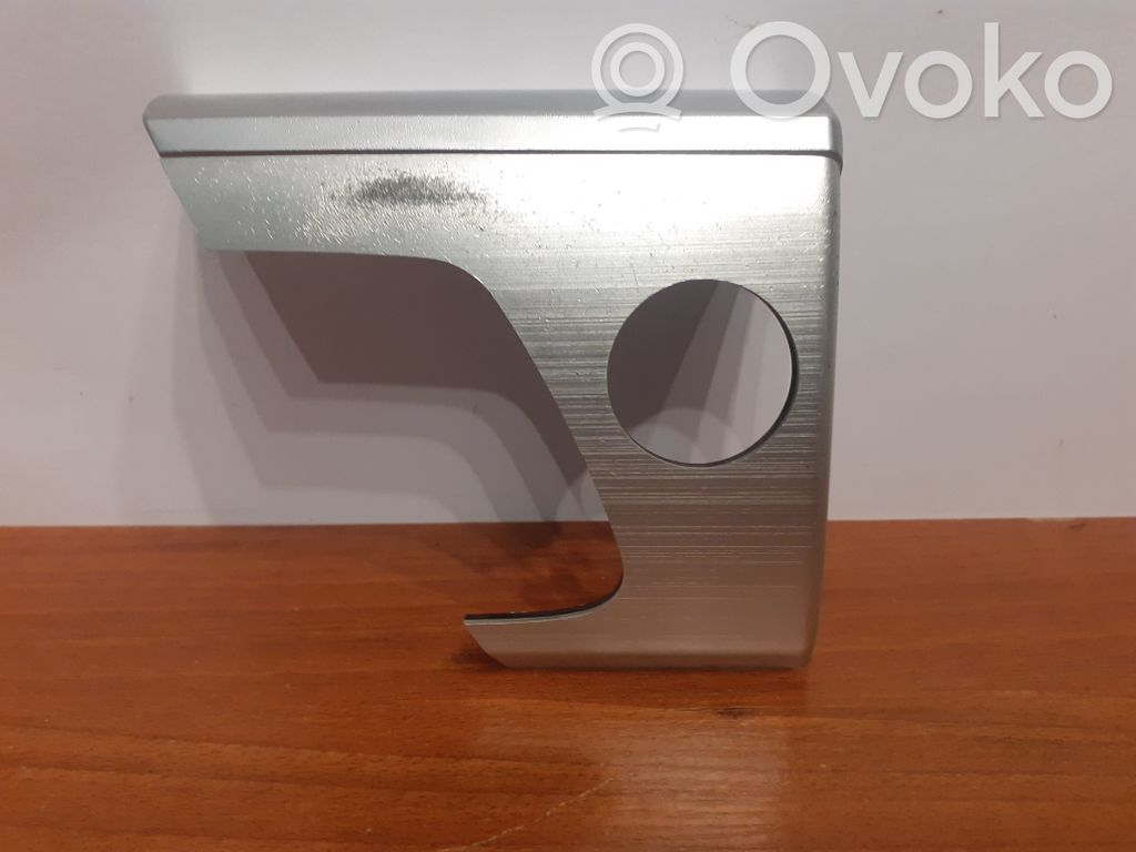 BMW X5 E70 Dashboard glove box trim 