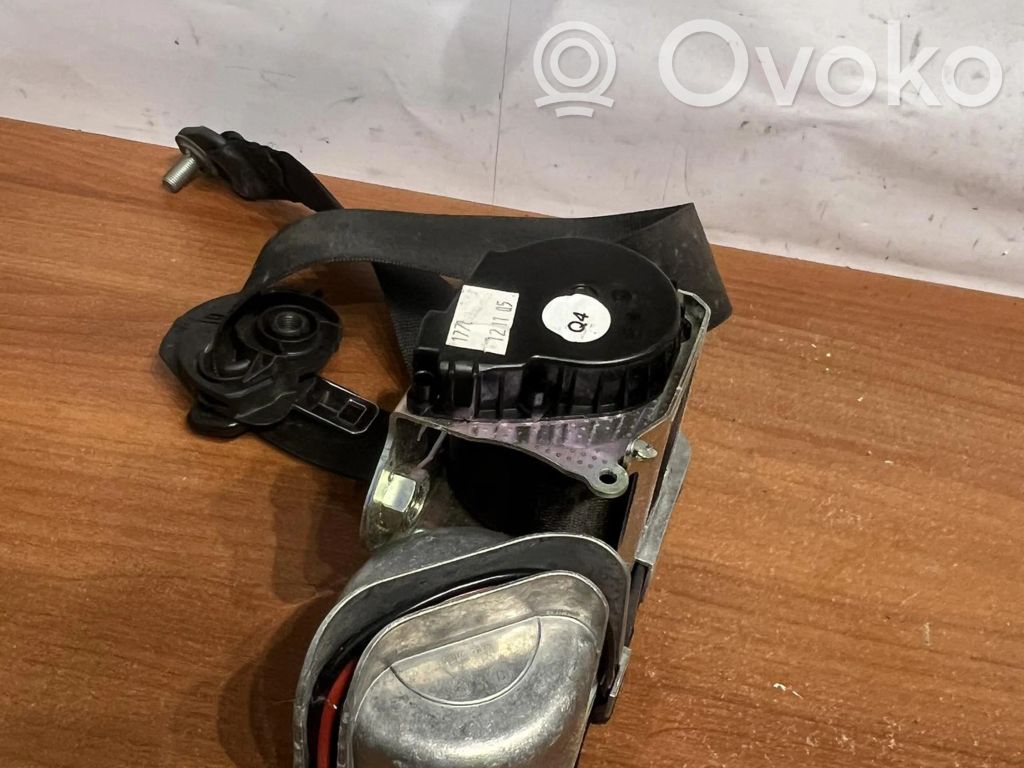 Mercedes-Benz S W221 Set of seat belts 