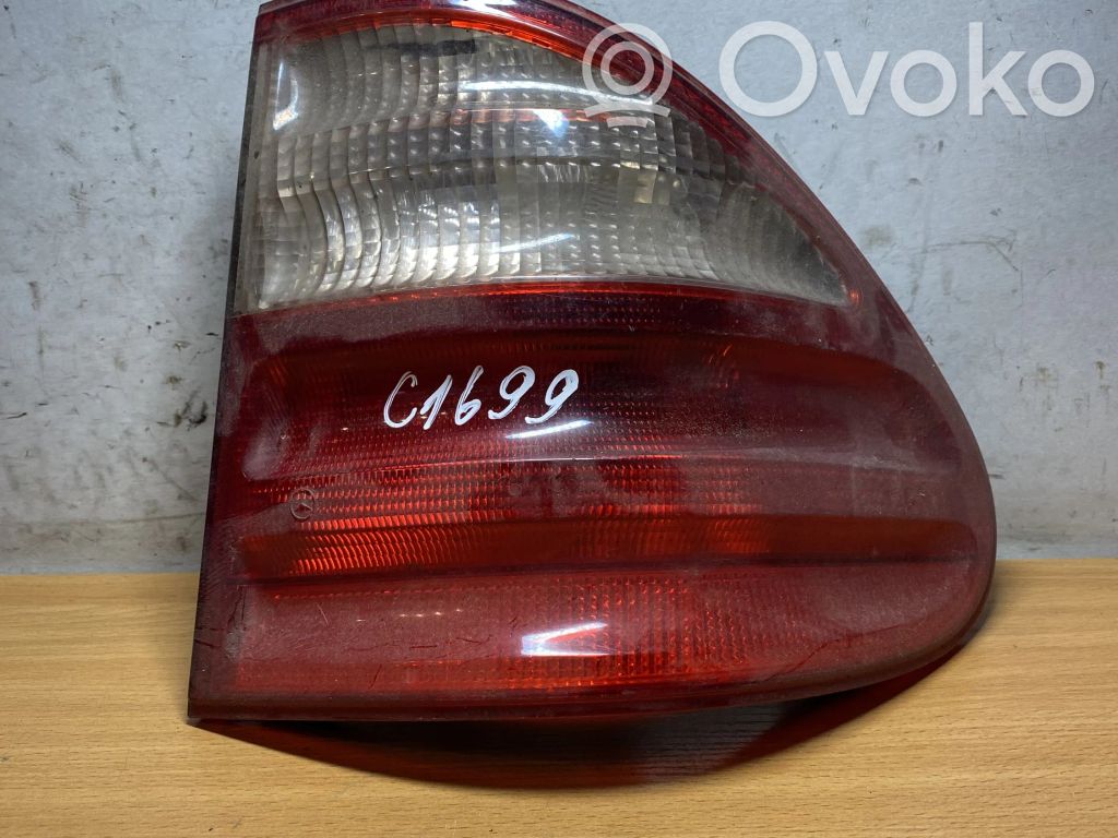 Mercedes-Benz E W210 Lampa tylna 