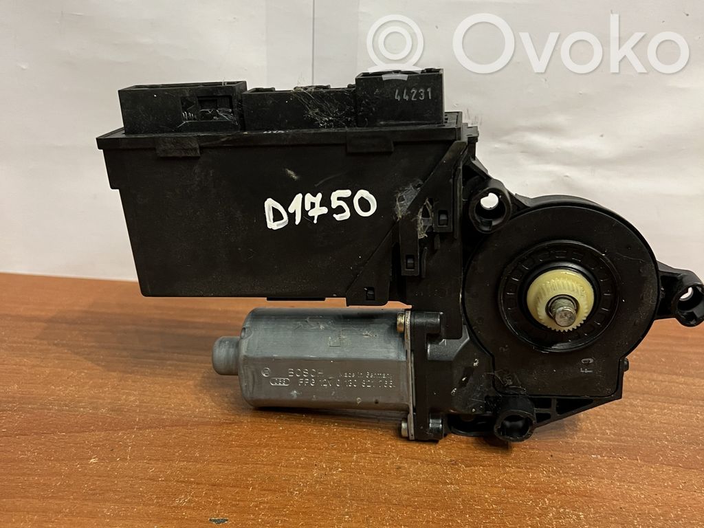 Audi A4 S4 B6 8E 8H Motorino del tergicristallo 
