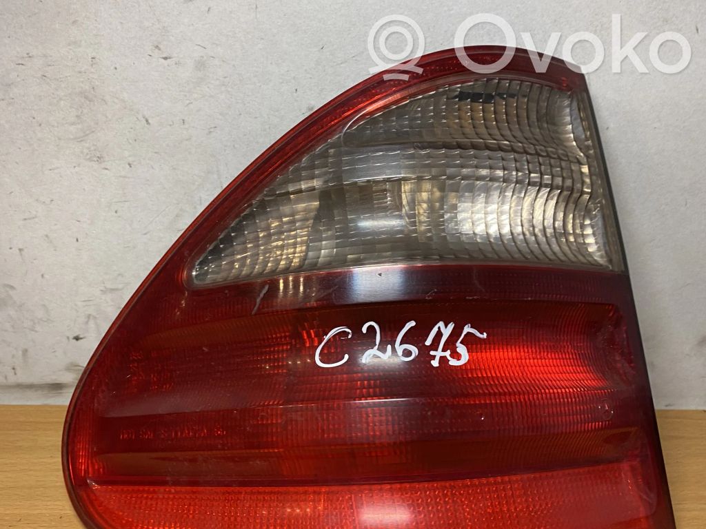 Mercedes-Benz E W210 Luci posteriori 