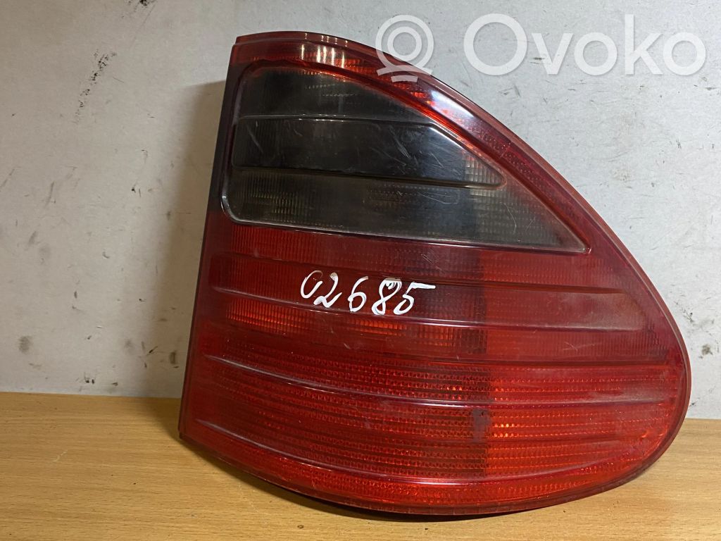 Mercedes-Benz E W210 Luci posteriori 