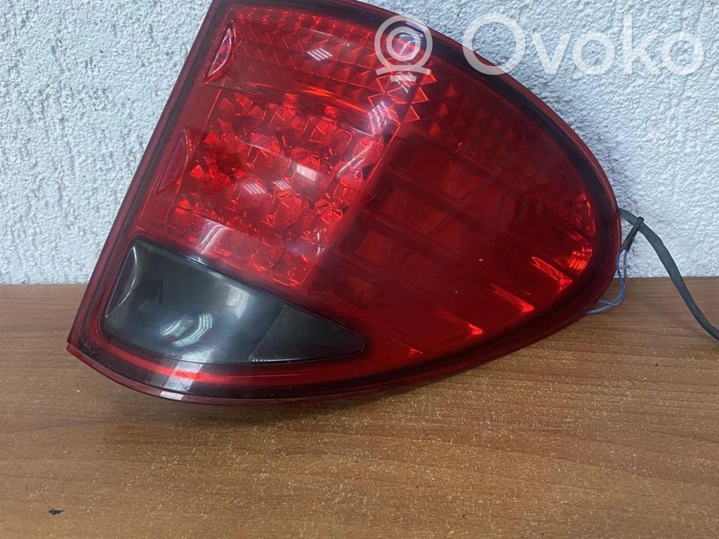 Mercedes-Benz E W210 Rear/tail lights 