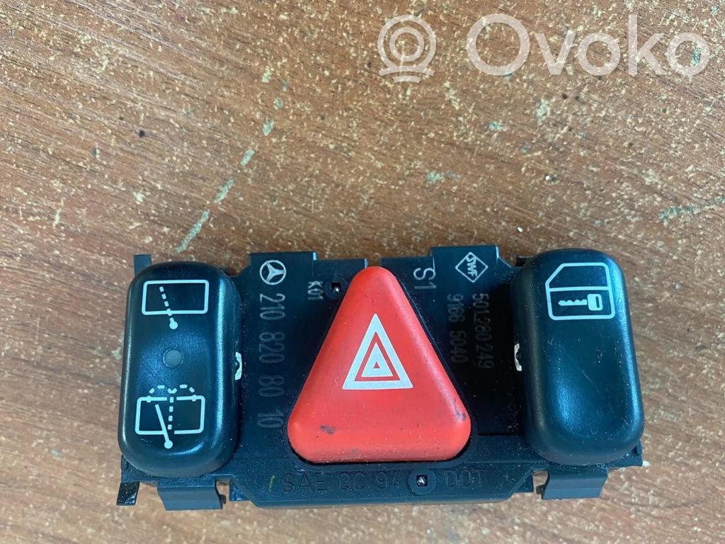Mercedes-Benz E W210 Hazard light switch 