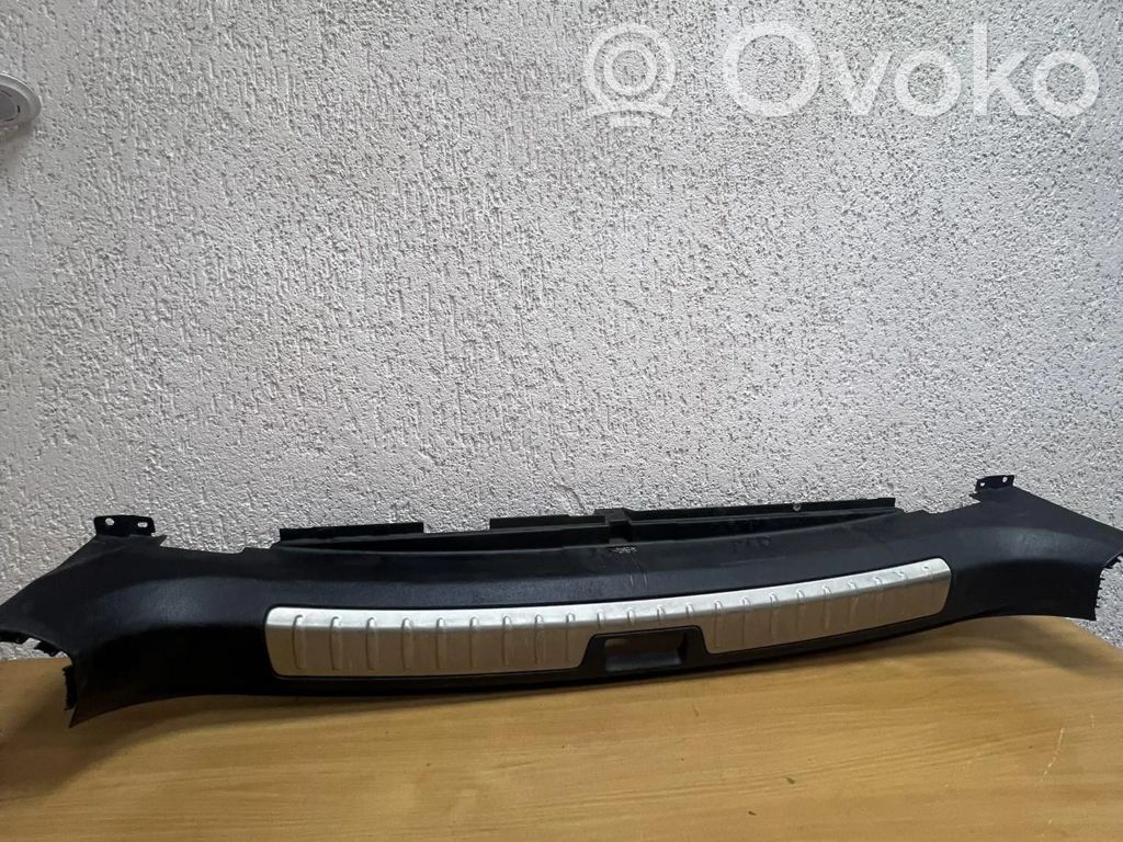 BMW X6 E71 Centre console side trim rear 