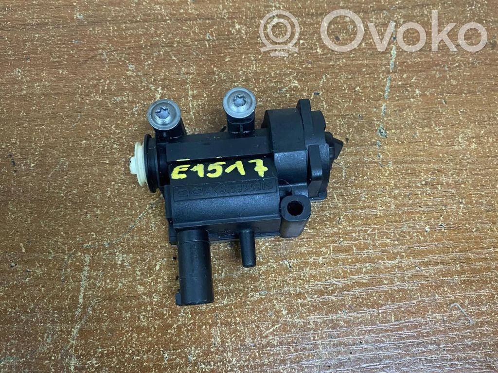 BMW X5 E70 Motorino del tappo del serbatoio del carburante 