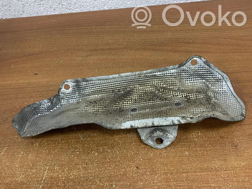 Mercedes-Benz E W212 Heat shield in engine bay 