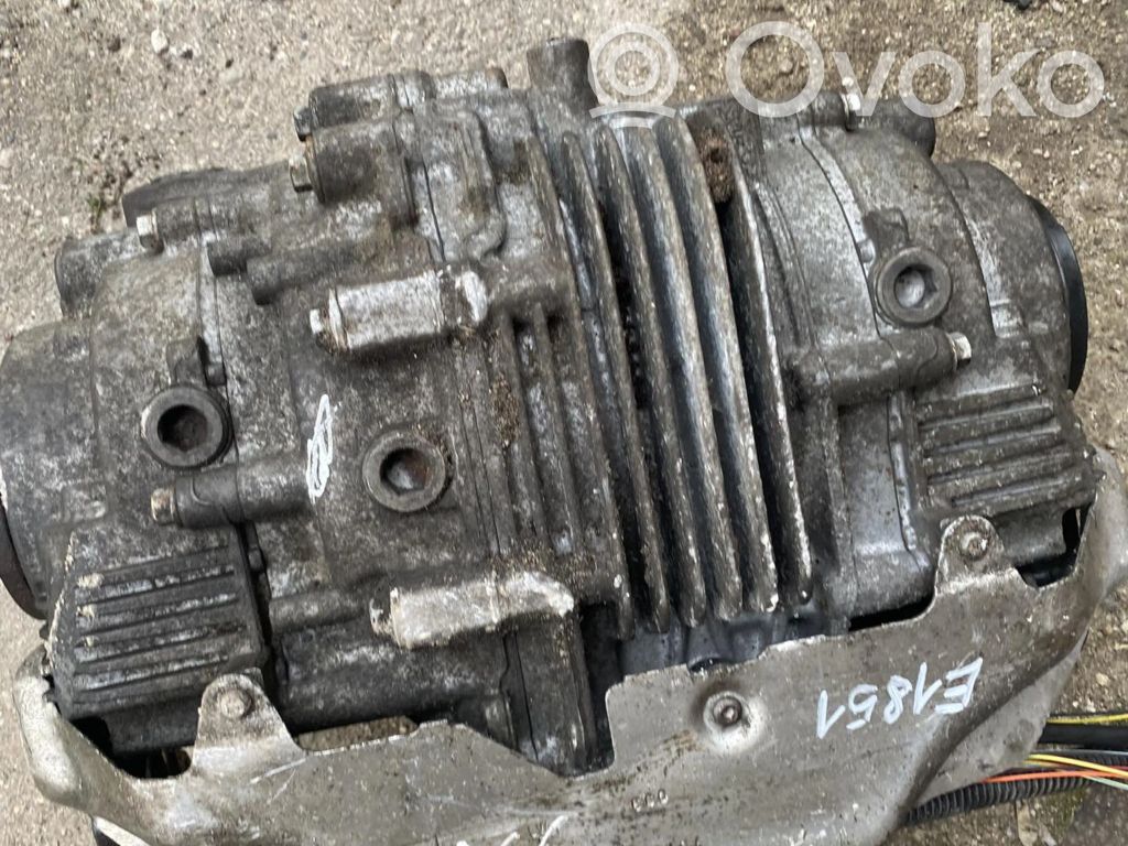 BMW X6 E71 Galinis reduktorius 