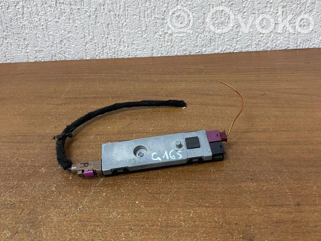 Mercedes-Benz E A207 Amplificador de antena aérea 