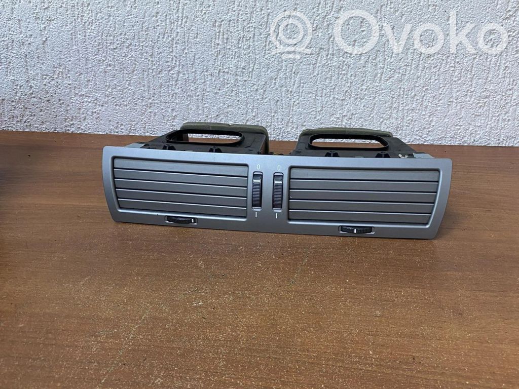 BMW 7 E65 E66 Kratka nawiewu tylna tunelu środkowego 