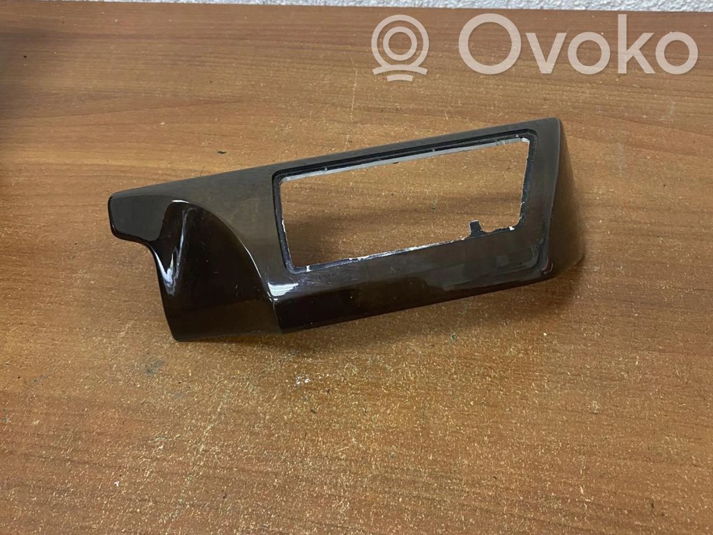 Moldura de la guantera   7025310,G271