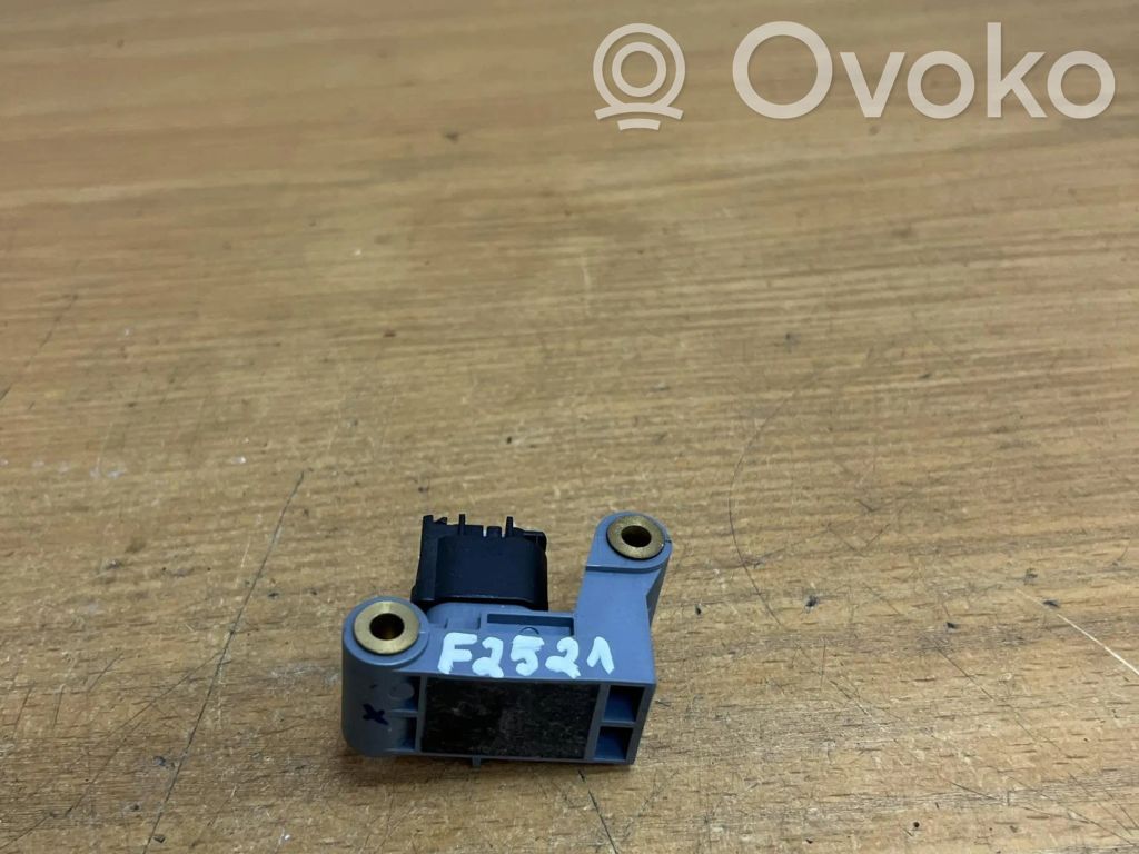 BMW 5 F10 F11 Czujnik uderzenia Airbag 