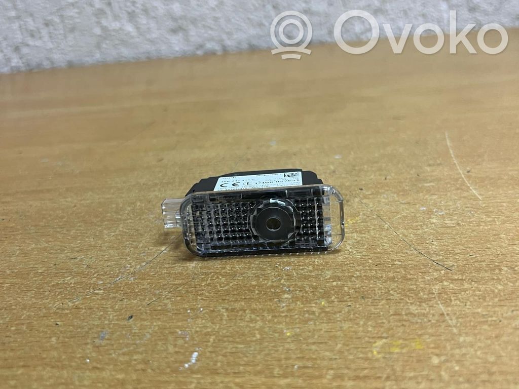 Audi e-tron Front door interior light 