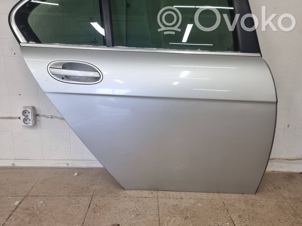 Rear door