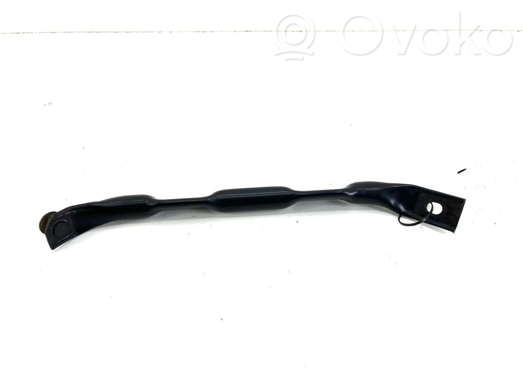 Radiator support slam panel bracket   7159588