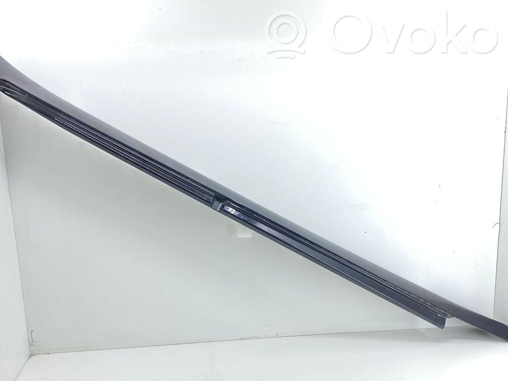 BMW 7 F01 F02 F03 F04 Prag 