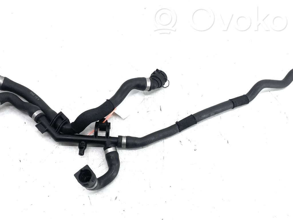 BMW 7 F01 F02 F03 F04 Tubo flessibile del liquido di raffreddamento del motore 