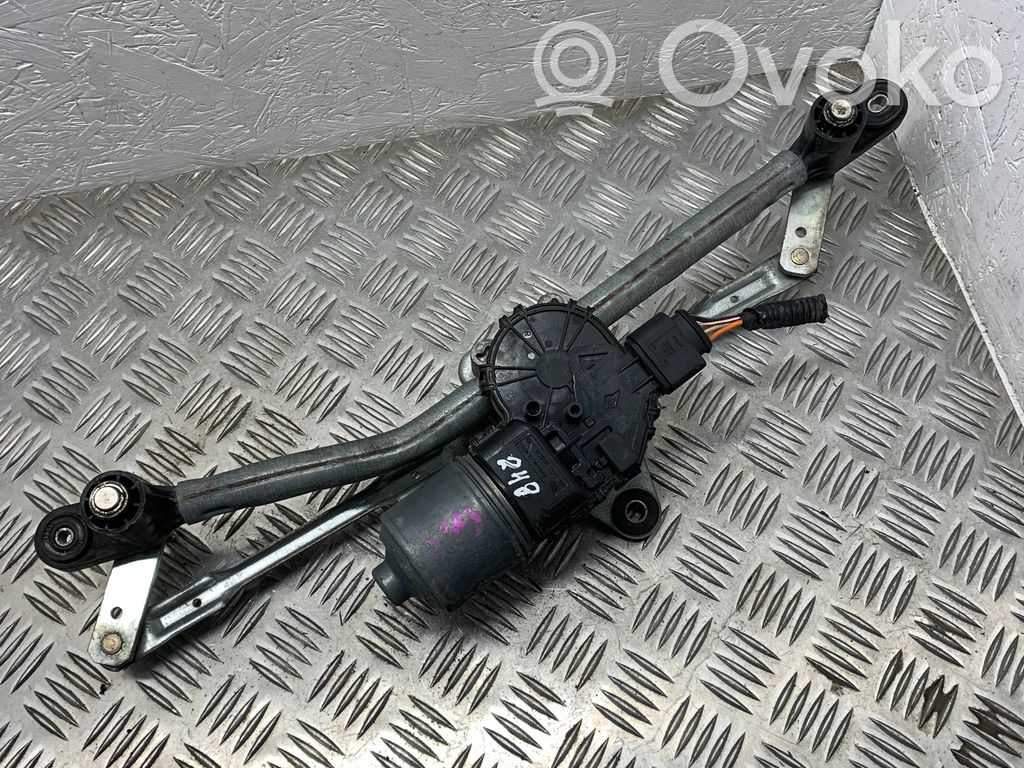 Alfa Romeo 159 Front wiper linkage and motor 