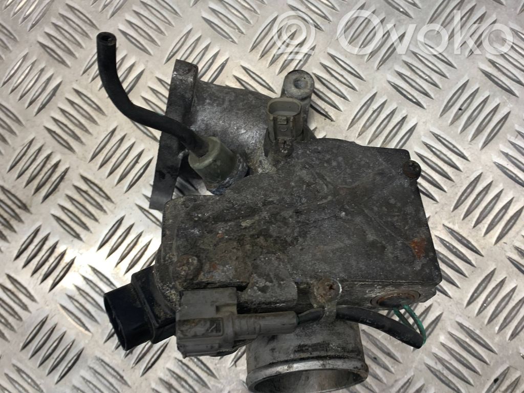 Toyota Avensis T220 Throttle valve 