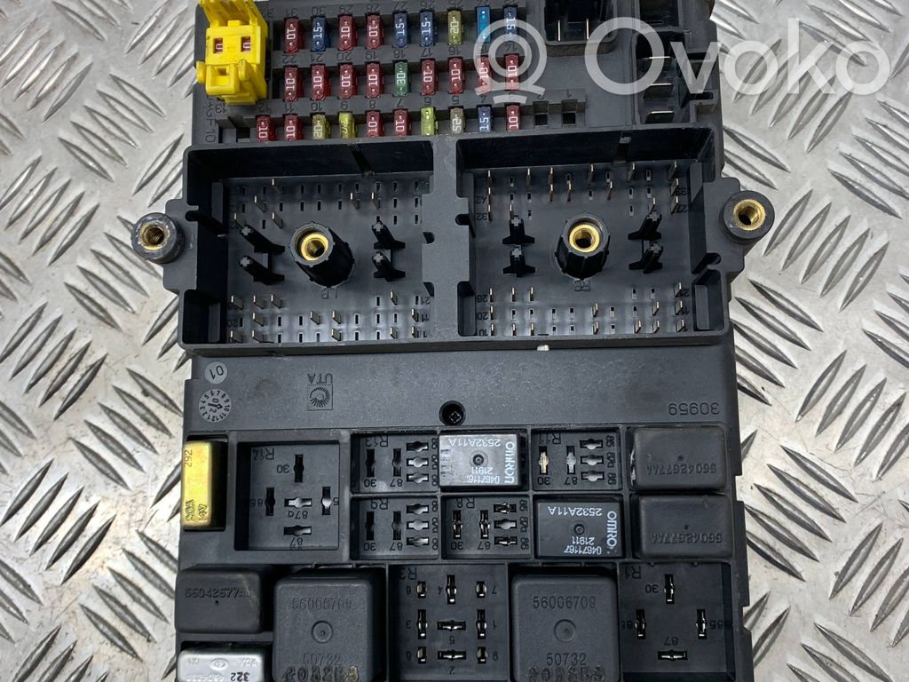 Jeep Grand Cherokee (WJ) Fuse module 