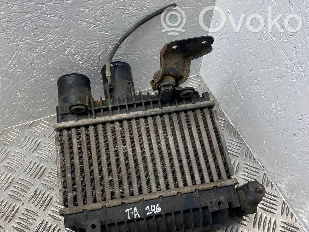 Toyota Avensis T250 Interkūlerio radiatorius 