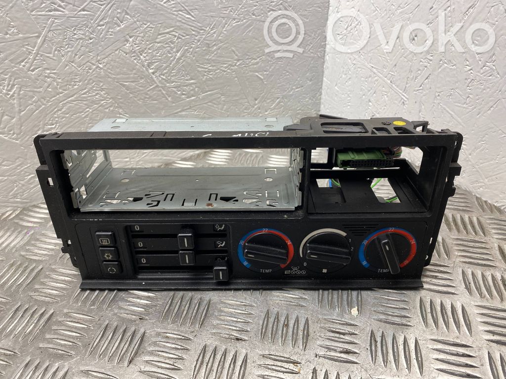 BMW 5 E34 Climate control unit 