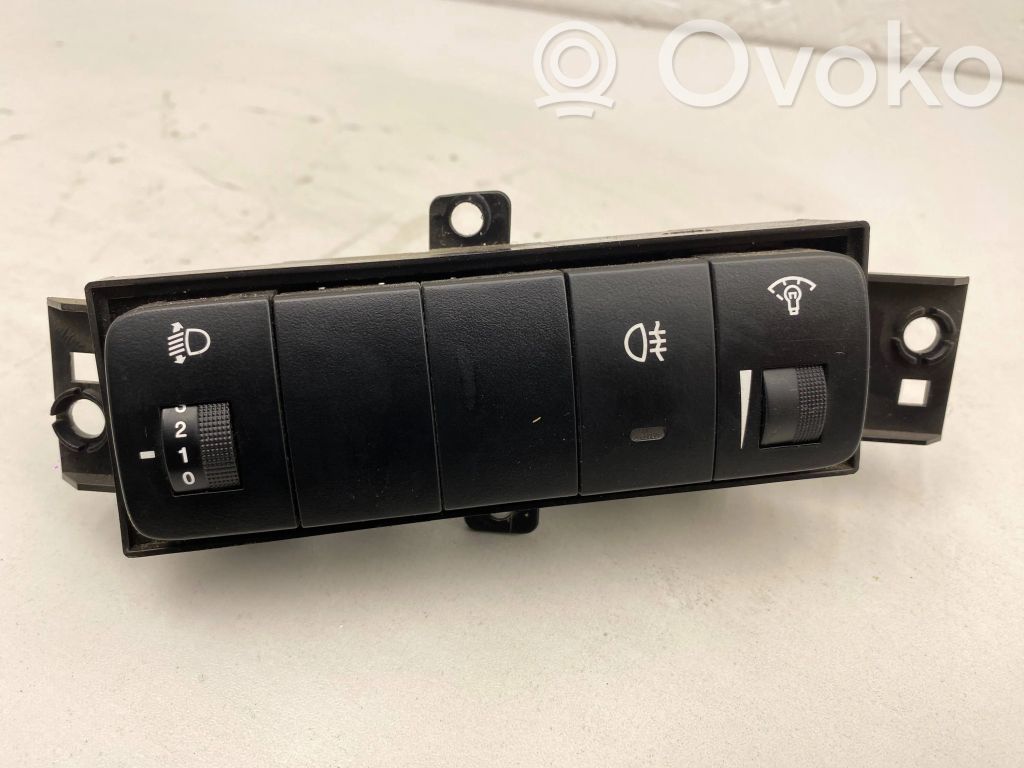 Hyundai Tucson JM Light switch 