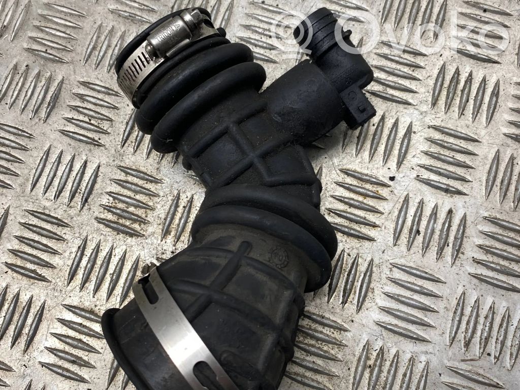 Chrysler Voyager Intercooler hose/pipe 