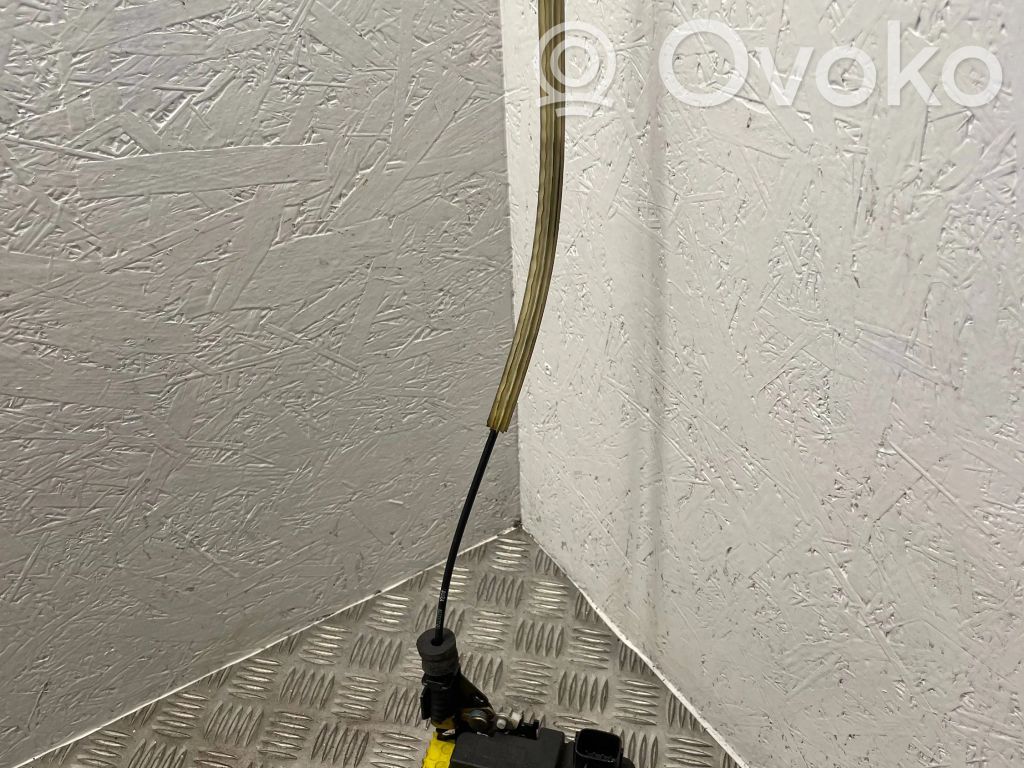 Volvo XC90 Front door lock 