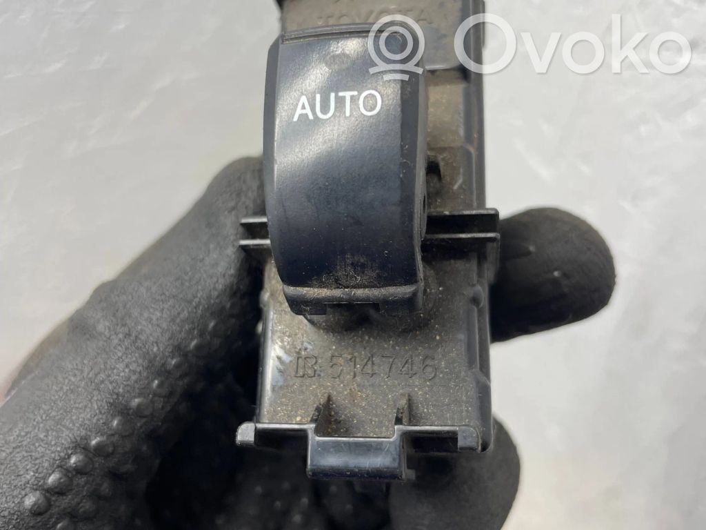 Toyota Avensis Verso Przyciski szyb 