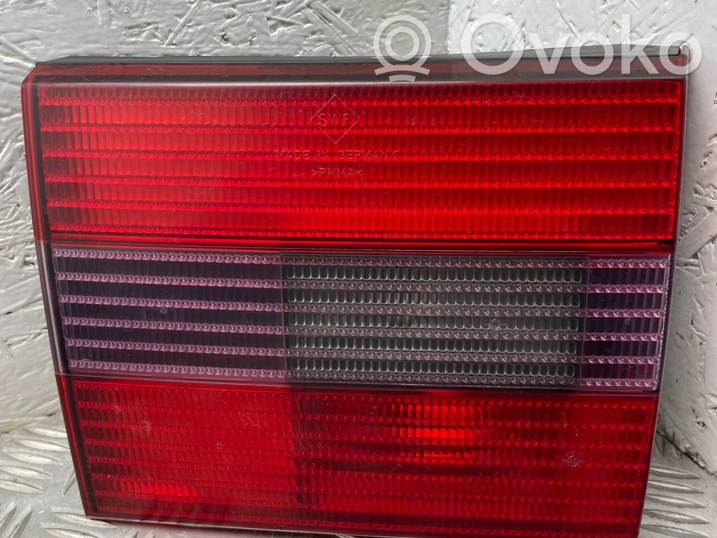 Volkswagen PASSAT B4 Lampa tylna 