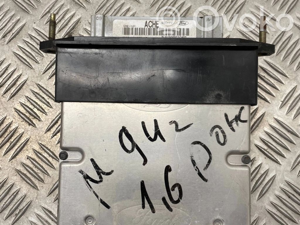 Ford Mondeo MK I Engine control unit/module 